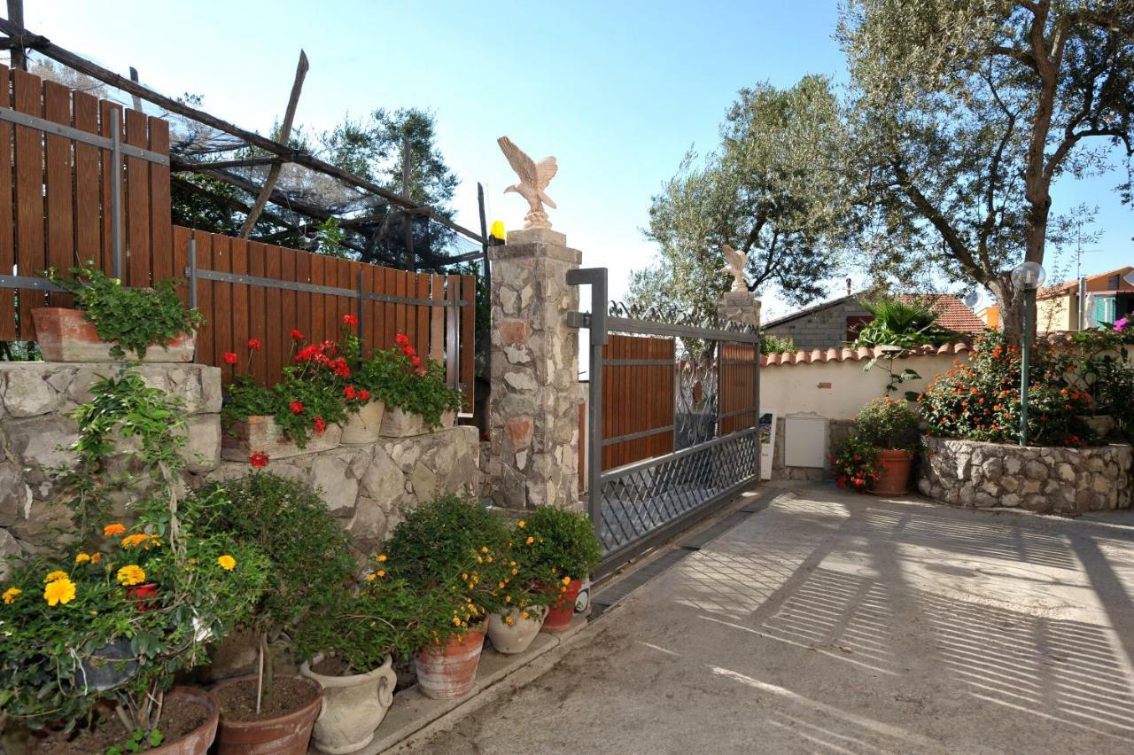 Casa Vacanze Chery Sorrent Exterior foto